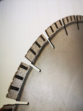 Load image into Gallery viewer, Concrete Handsaw Blade 14" to 24" 💎ST
